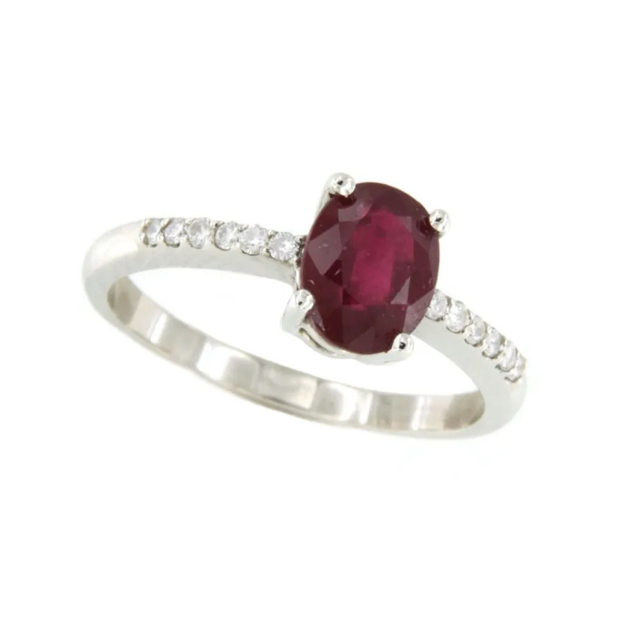 tolima_anillo_zafiro_rubi_15.webp Roman Joyero Anillos<TOLIMA, anillo zafiro, rubi y esmeralda en oro blanco y brillantes.