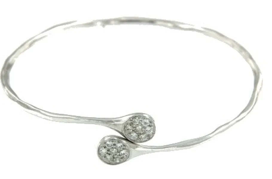 tolosa_pulsera_rgida_de_p_1.webp Roman Joyero Pulseras<TOLOSA, pulsera rígida de plata rodiada.