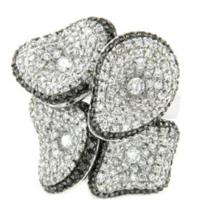 Roman Joyero Anillos<TRAPANI, anillo de oro blanco con diamantes.
